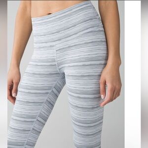 Lululemon High Times Leggings, Cyber Stripe White Silver Fox, Sz 8